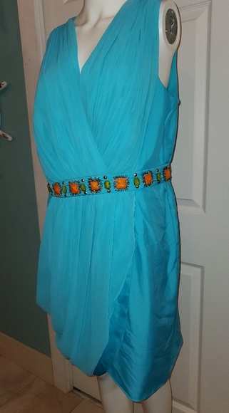 Dress - Picture 3 of 5